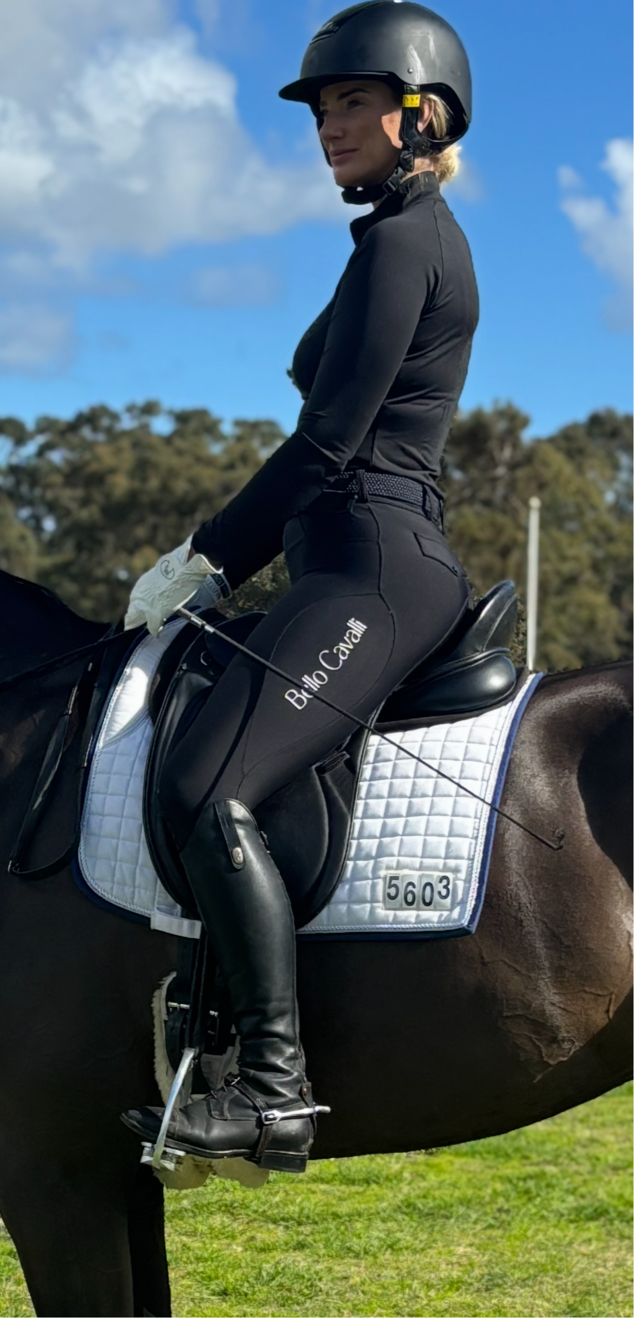 Black Equestrian Hybrid Breeches – Stretch & Silicone Grip | Bello Cavalli