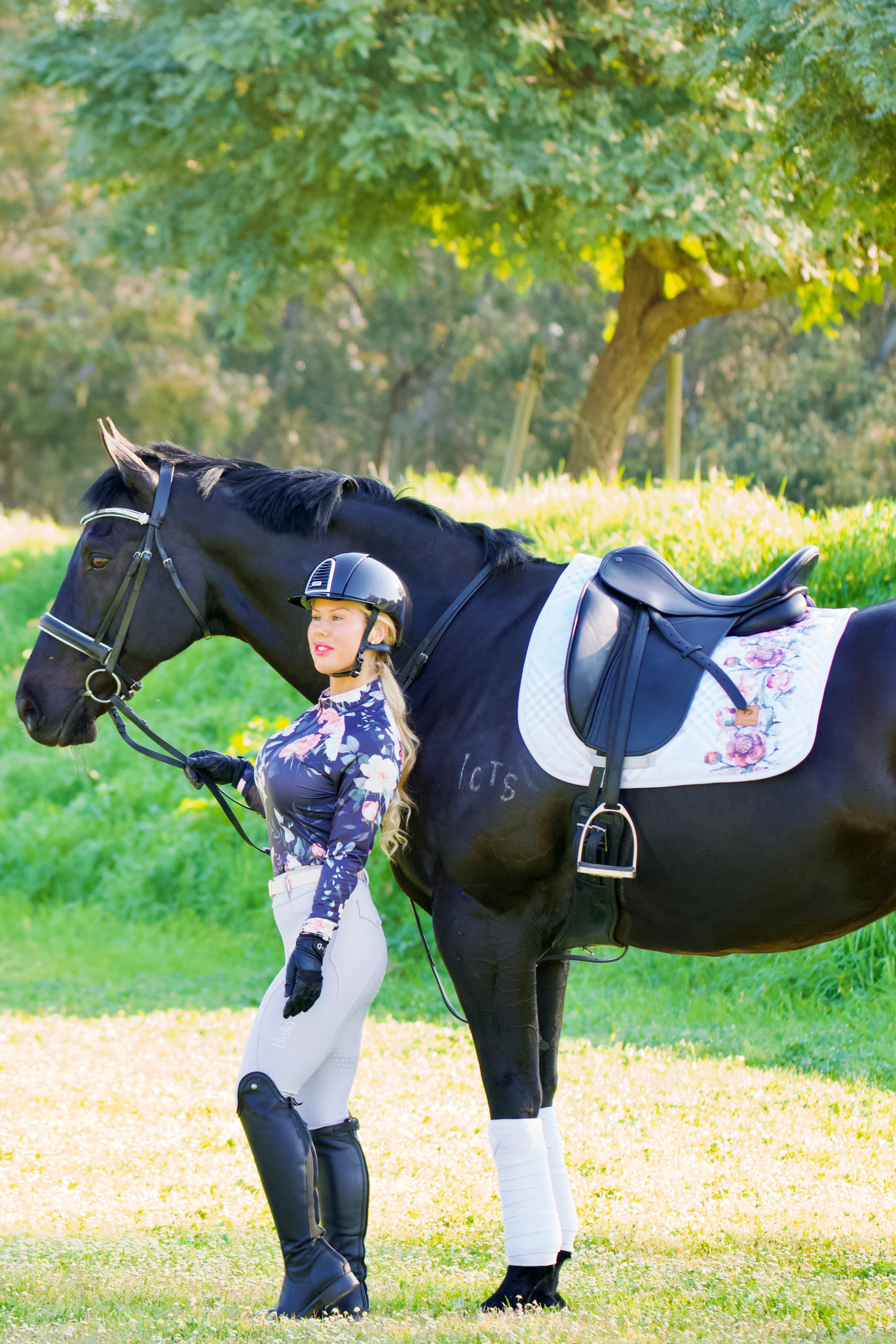 Black Botanical Equestrian UV Riding Shirt – Breathable & Sun Protective | Bello Cavalli